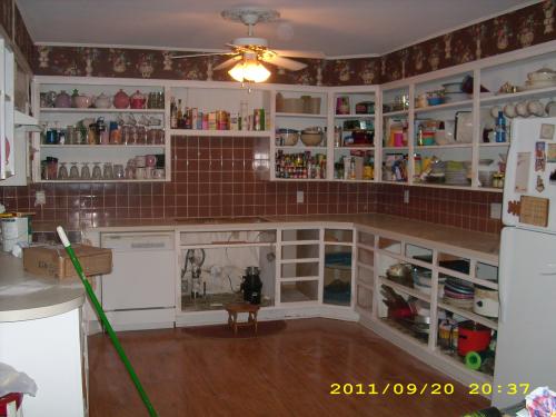 doors and drawers off